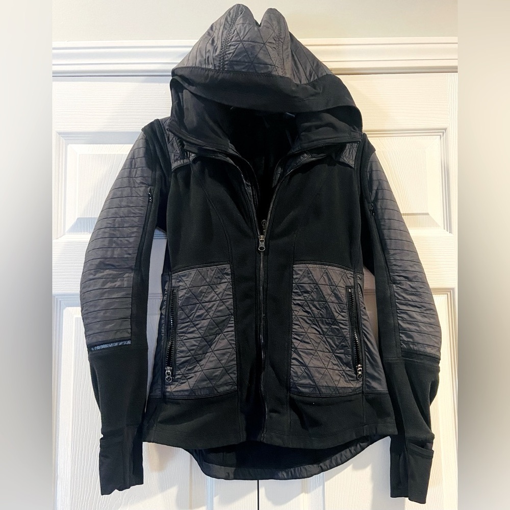 Lululemon Fleecy Keen Jacket II Fuel Black Full Zip Hooded Size 6 Pockets Run